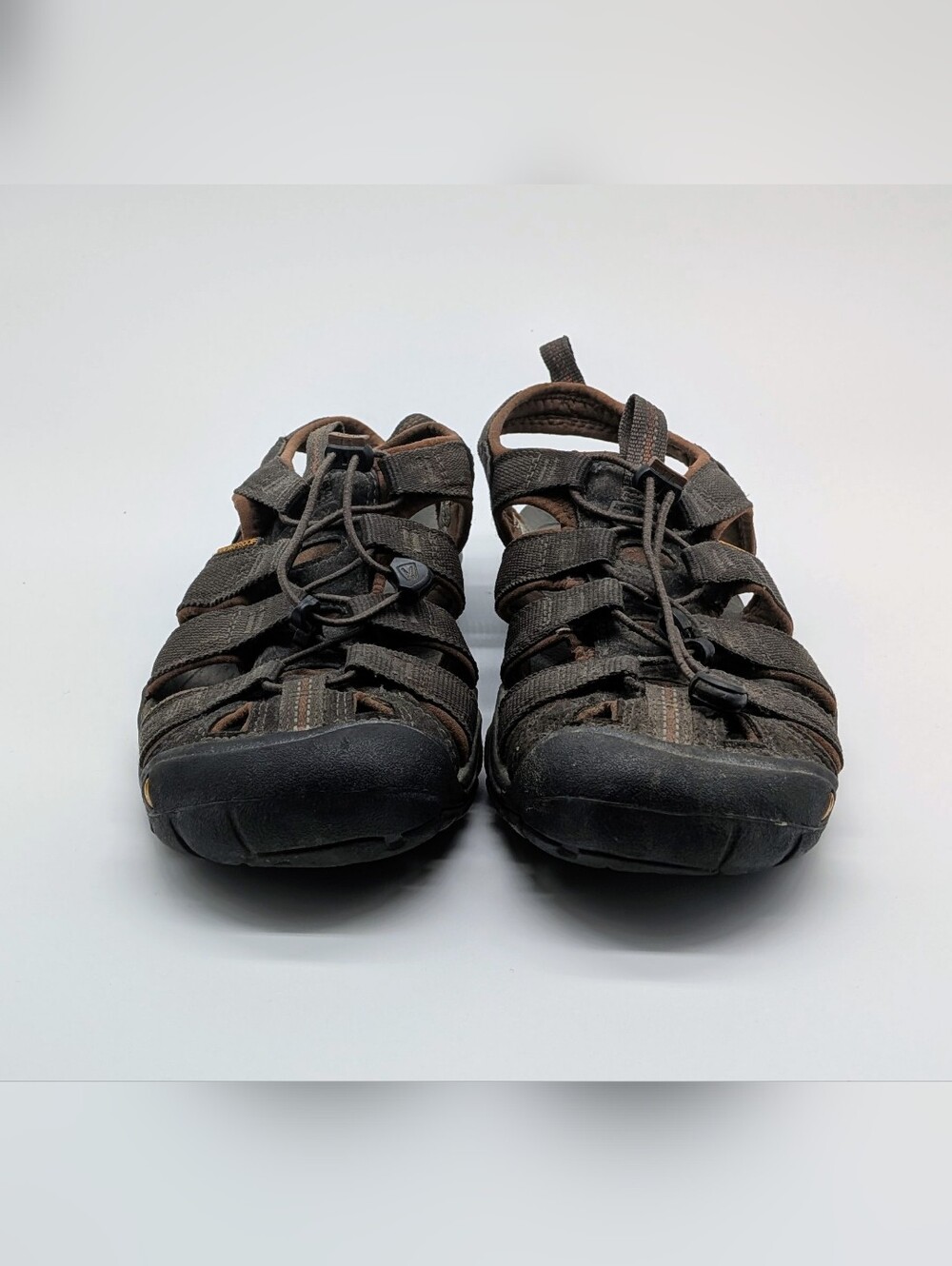 KEEN Clearwater CNX Waterproof Men's Hiking Sandals – Size 9
